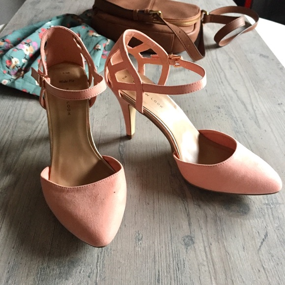 NWOT Pink and Rose Gold Ankle Strap Heels - Picture 4 of 8